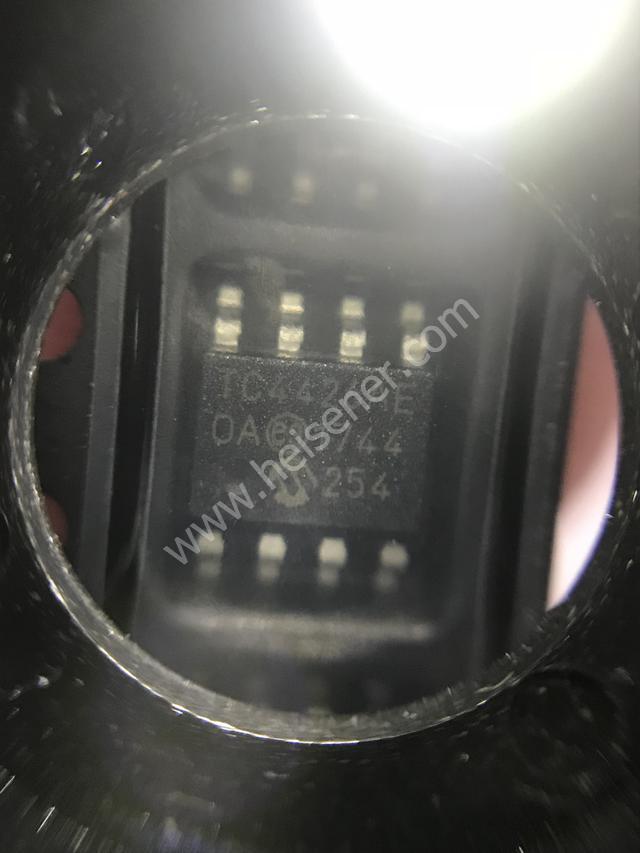TC4426AEOA